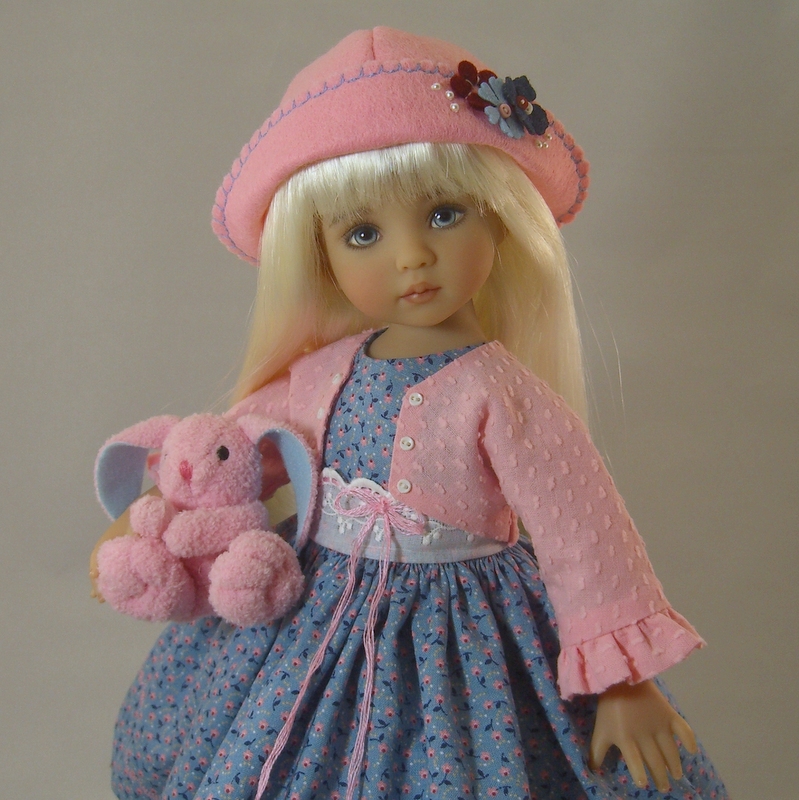 How about some more Patriotic Doll Dresses?